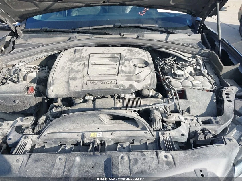 Jaguar F-PACE 2.0L I-4 DI, DOHC, VVT, TURBO, 247HP All Wheel, снимка 10 - Автомобили и джипове - 53830486