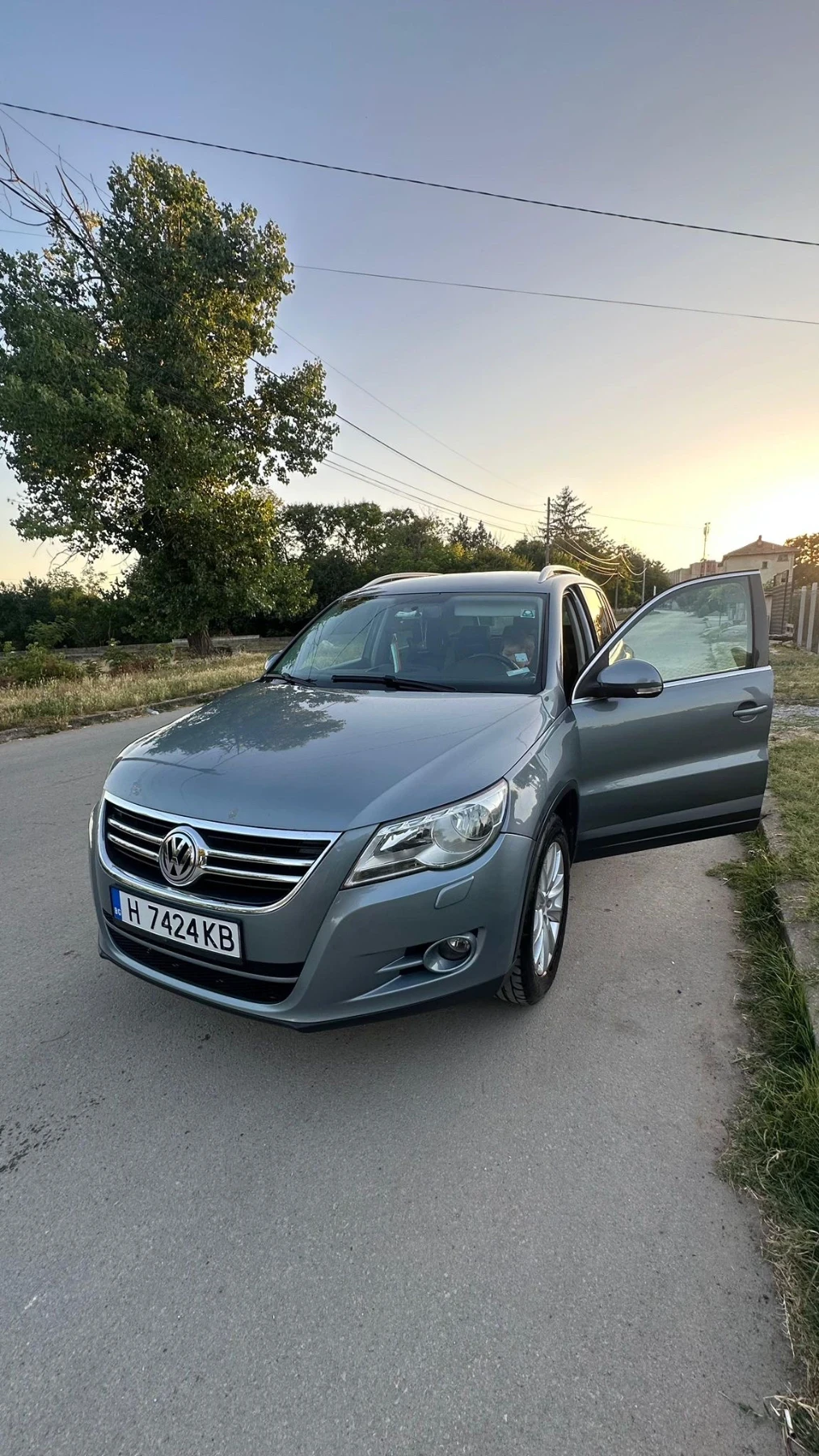VW Tiguan, снимка 4 - Автомобили и джипове - 54778186