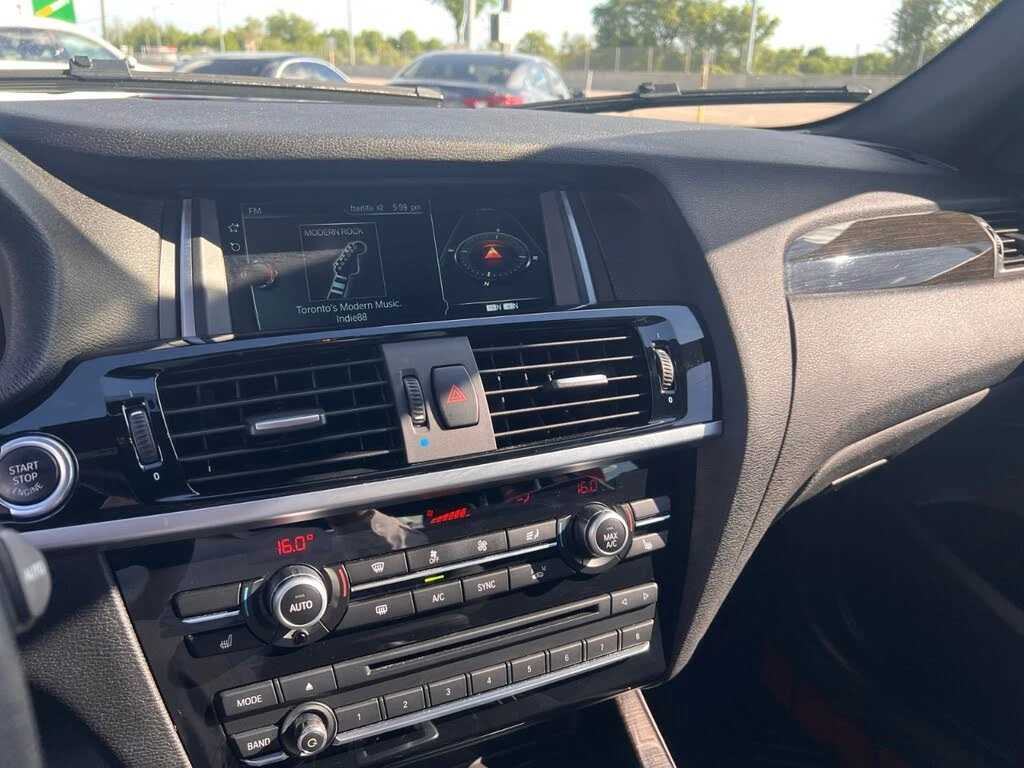 BMW X3 2.0 xDrive 28I, снимка 14 - Автомобили и джипове - 55085539
