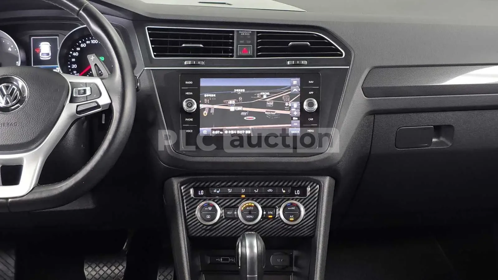 VW Tiguan 2.0TDI PRESTIGE HEAD UP/PANORAMA/360CAM, снимка 13 - Автомобили и джипове - 55188890