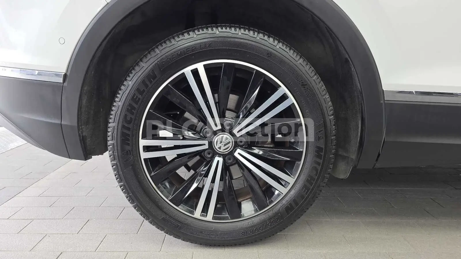 VW Tiguan 2.0TDI PRESTIGE HEAD UP/PANORAMA/360CAM, снимка 5 - Автомобили и джипове - 55188890
