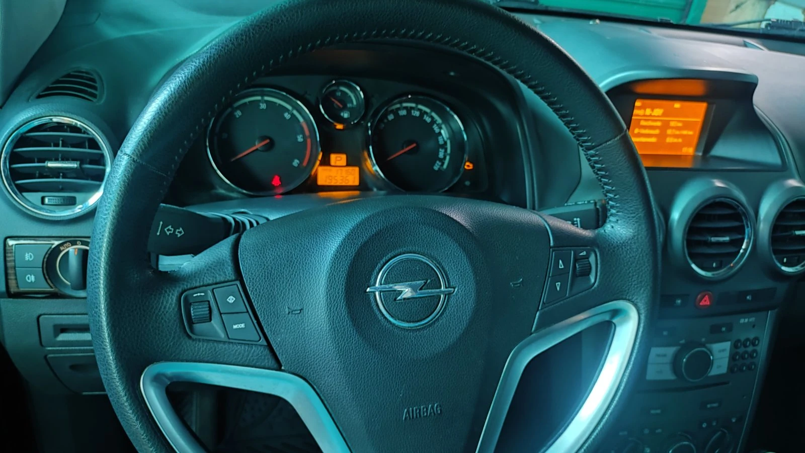Opel Antara 2.0 CDTI 4x4, снимка 10 - Автомобили и джипове - 56639438