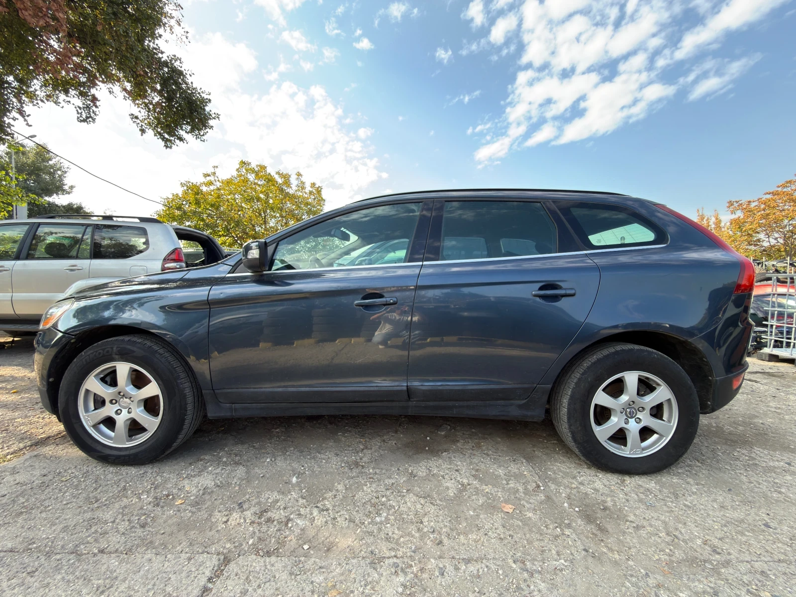 Volvo XC60 2.4 D5, снимка 3 - Автомобили и джипове - 56656063