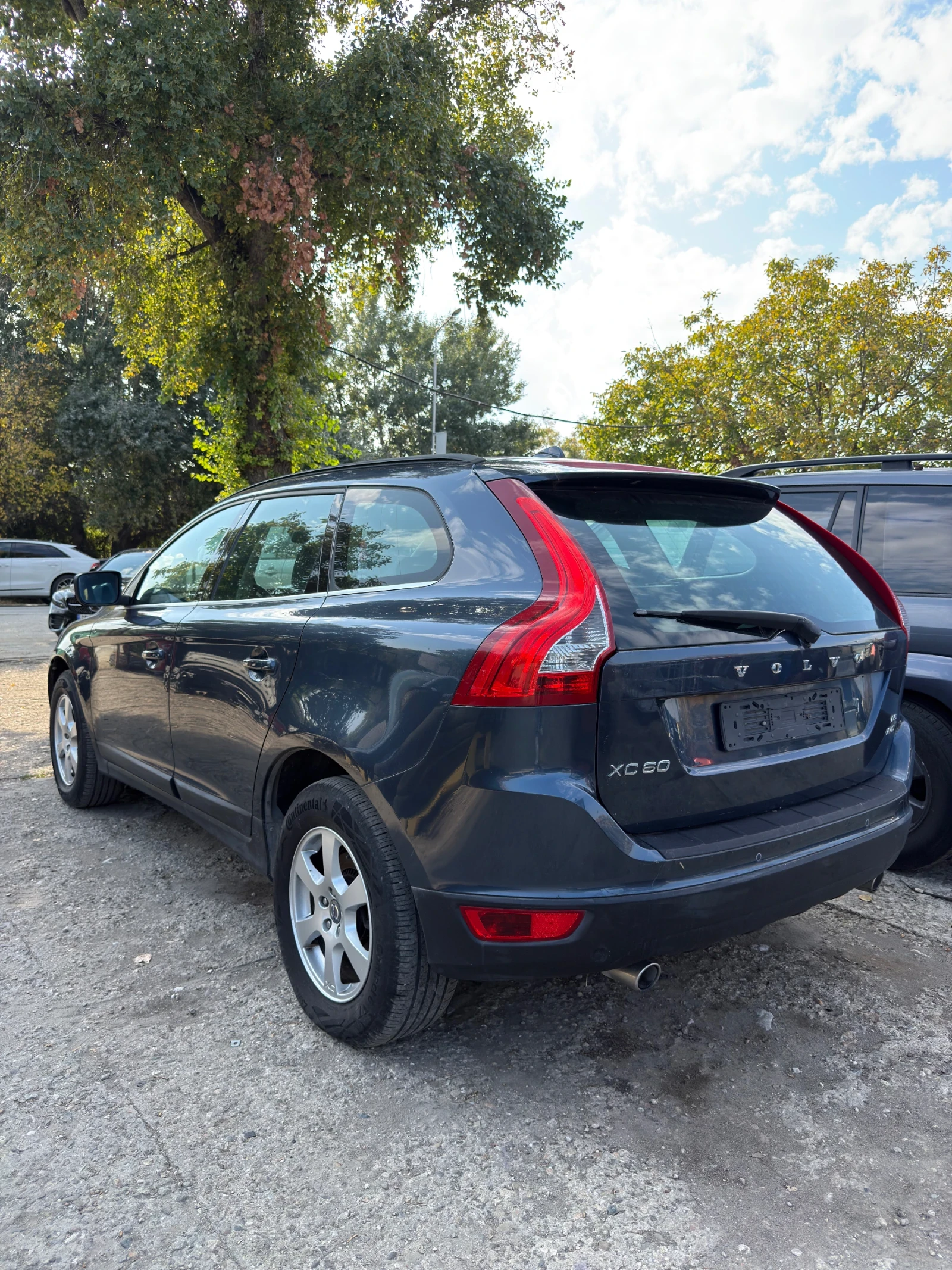Volvo XC60 2.4 D5, снимка 4 - Автомобили и джипове - 56656063