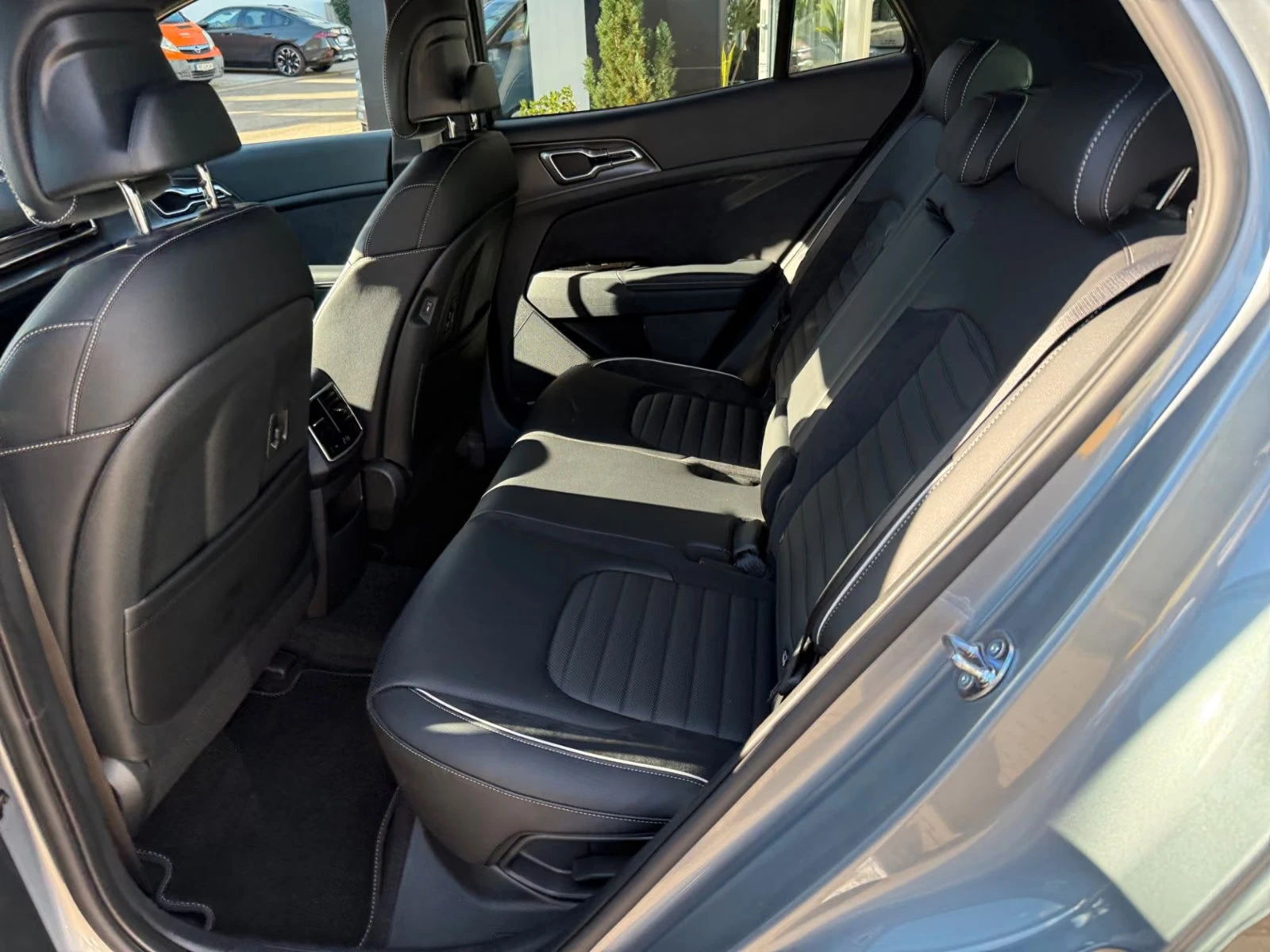 Kia Sportage 1.6PHEV/288HP/GT-LINE/4X4/360/PANO/ACC/KLESS/147a | Mobile.bg � ����������� 11