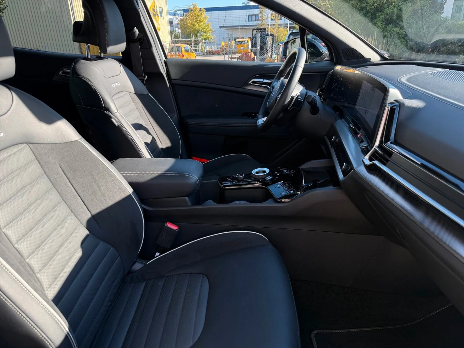 Kia Sportage 1.6PHEV/288HP/GT-LINE/4X4/360/PANO/ACC/KLESS/147a | Mobile.bg � ����������� 10