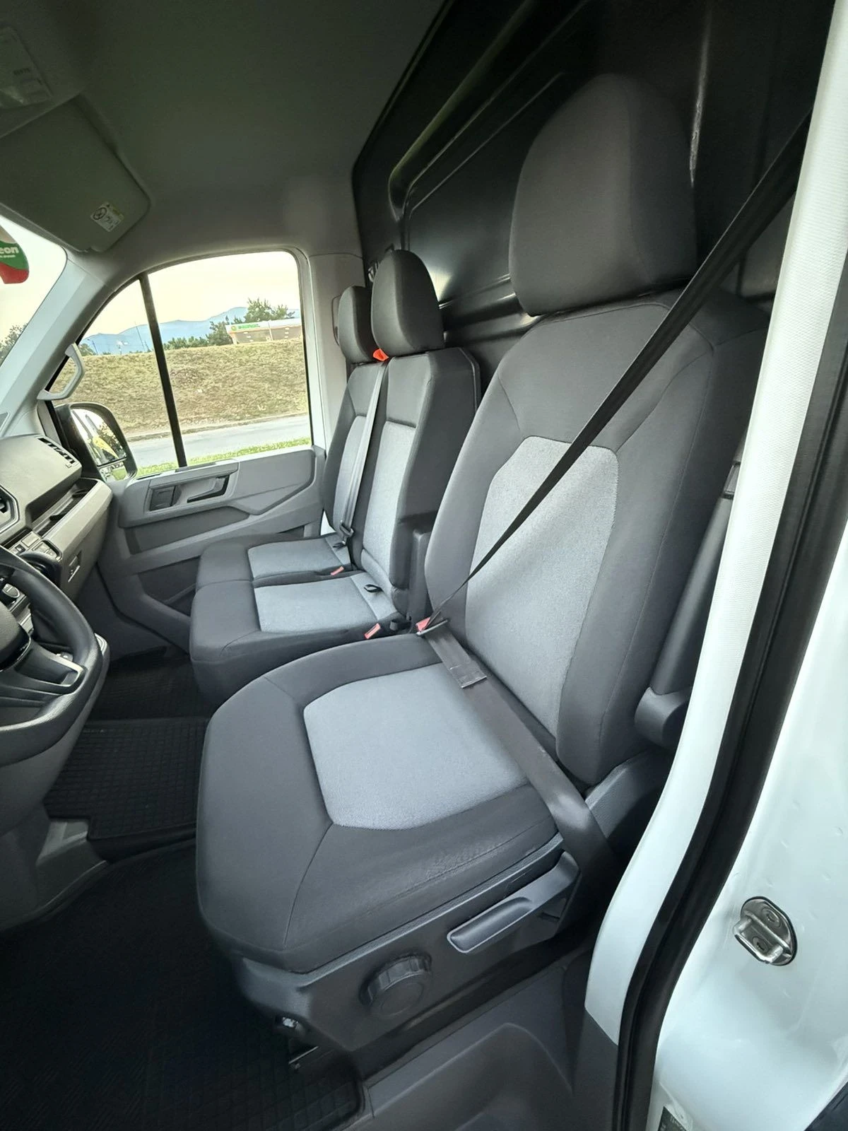 VW Crafter ЕЛЕКТРИЧЕСКИ, 56000, снимка 4 - Бусове и автобуси - 56281814