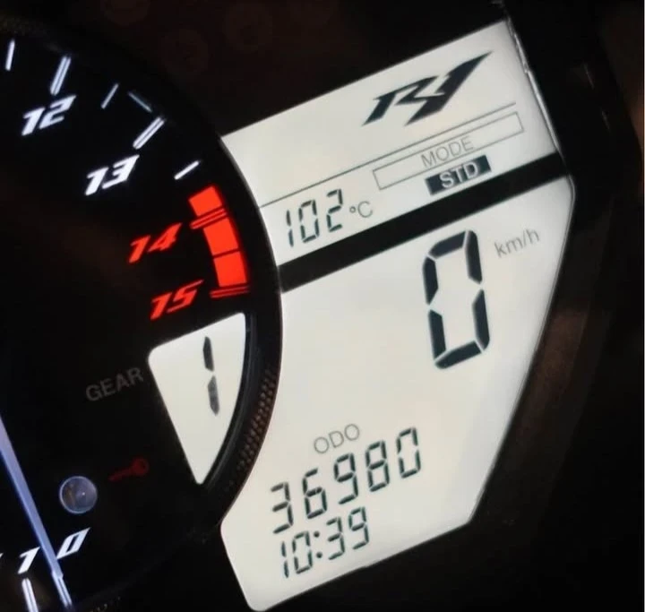 Yamaha YZF-R1 BigBang, снимка 4 - Мотоциклети и мототехника - 54132961