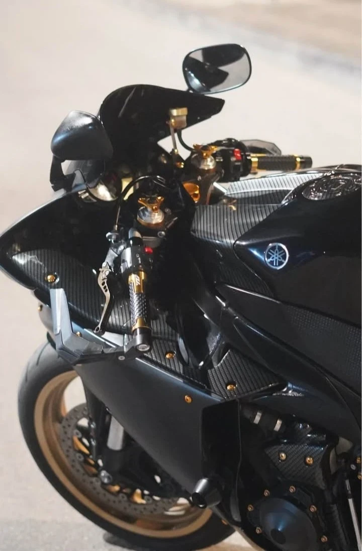 Yamaha YZF-R1 BigBang, снимка 8 - Мотоциклети и мототехника - 54132961