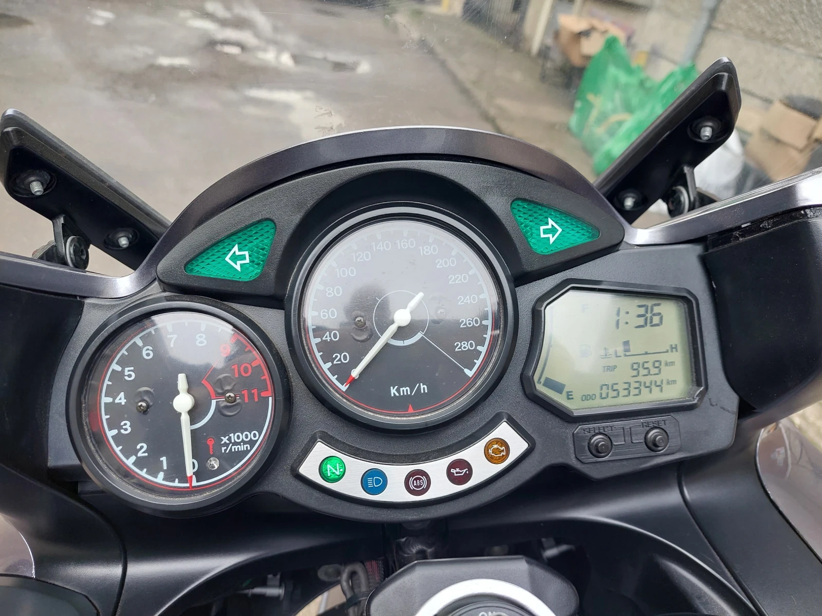 Yamaha Fjr  Като нов , снимка 2 - Мотоциклети и мототехника - 53966597