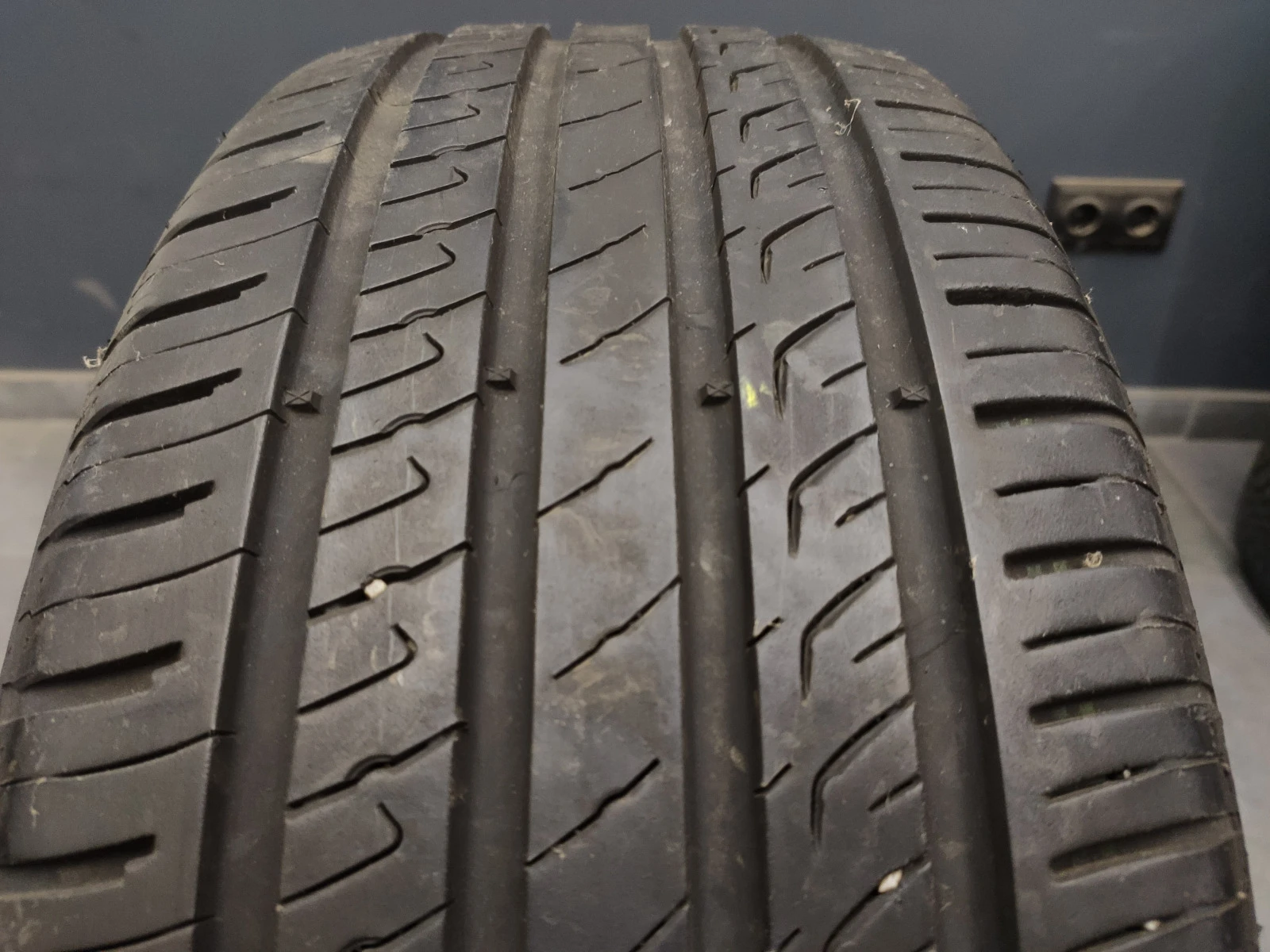  215/55R17 | Mobile.bg   1