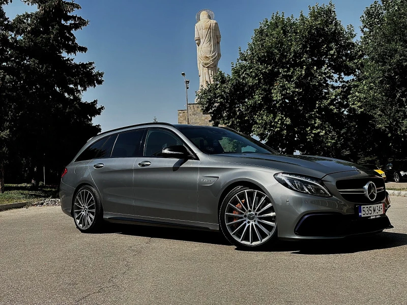 Mercedes-Benz C 63 AMG Carbon ceramic, снимка 1 - Автомобили и джипове - 46862147