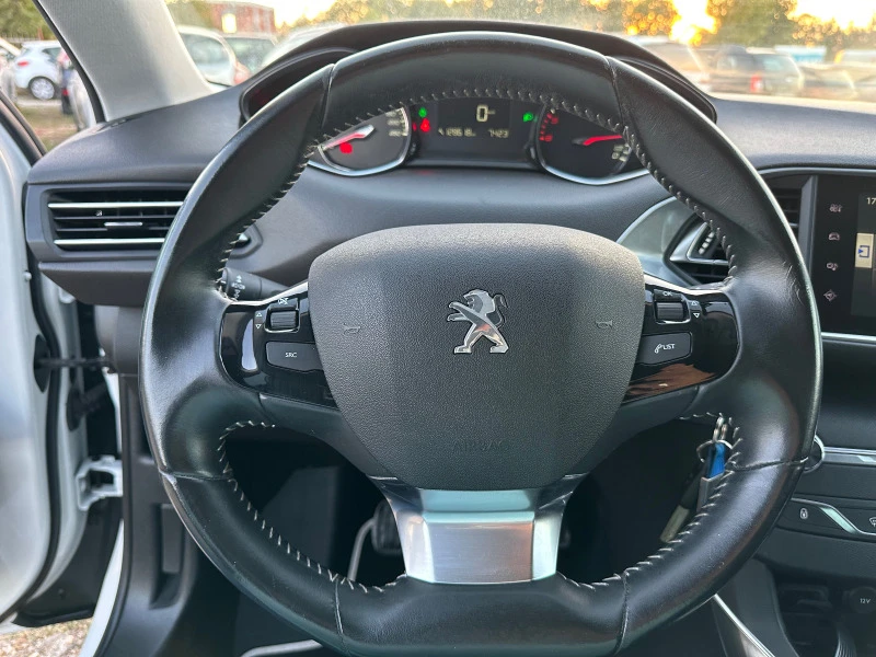 Peugeot 308 GT-Line!!! Климатроник!!! Нави!!! Full LED!!!, снимка 11 - Автомобили и джипове - 42527880