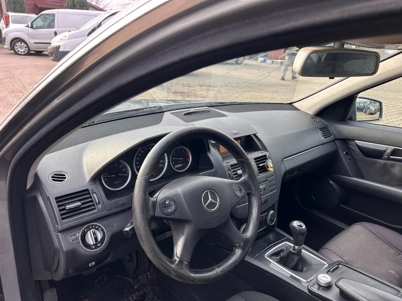 Mercedes-Benz C 200 CDI , снимка 10 - Автомобили и джипове - 48417315