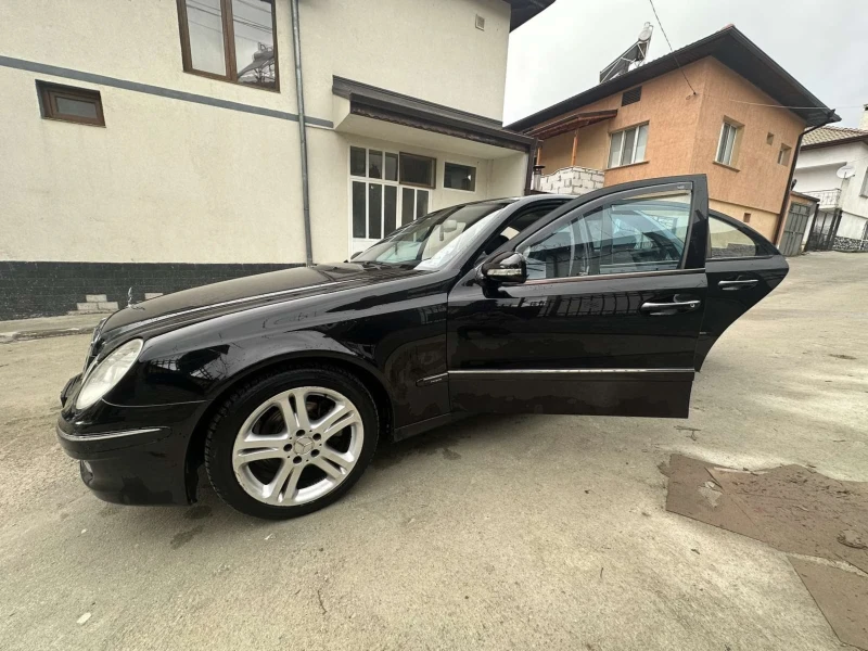 Mercedes-Benz E 280, снимка 13 - Автомобили и джипове - 48455819