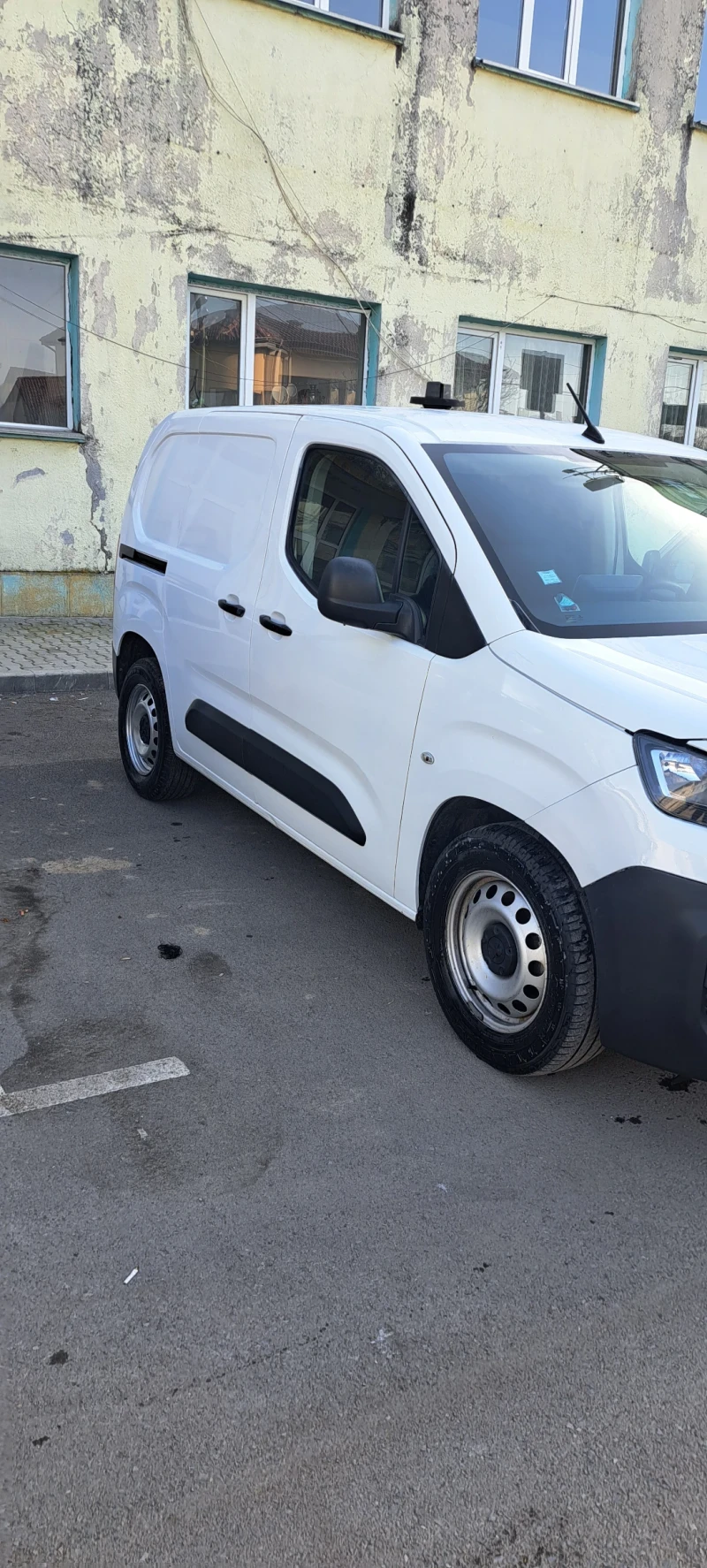 Peugeot Partner 1.5HDI, снимка 3 - Автомобили и джипове - 49459722