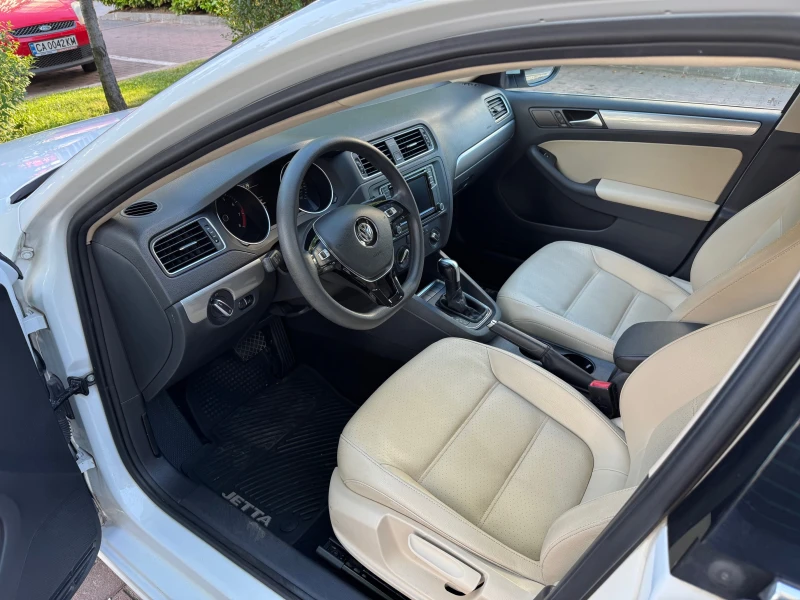 VW Jetta, снимка 5 - Автомобили и джипове - 50904806