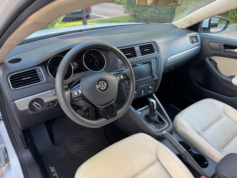 VW Jetta, снимка 13 - Автомобили и джипове - 50904806