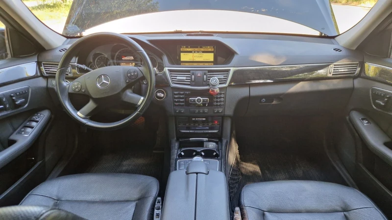 Mercedes-Benz E 250  4 MATIC / Швейцария / Сменена Верига , снимка 10 - Автомобили и джипове - 52791055