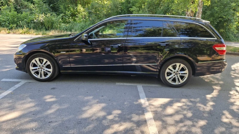 Mercedes-Benz E 250  4 MATIC / Швейцария / Сменена Верига , снимка 3 - Автомобили и джипове - 52791055