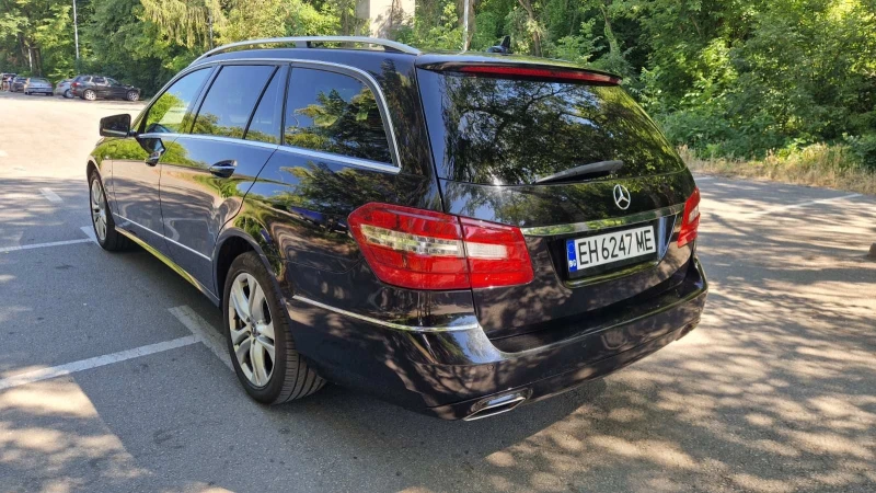Mercedes-Benz E 250  4 MATIC / Швейцария / Сменена Верига , снимка 4 - Автомобили и джипове - 52791055