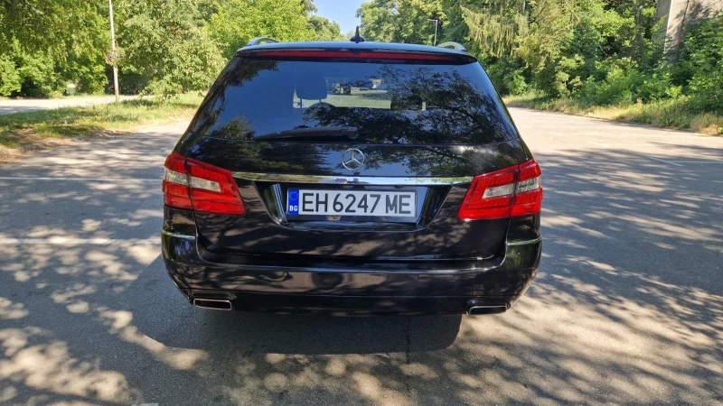 Mercedes-Benz E 250  4 MATIC / Швейцария / Сменена Верига , снимка 5 - Автомобили и джипове - 52791055