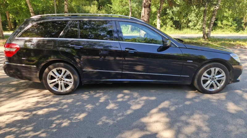 Mercedes-Benz E 250  4 MATIC / Швейцария / Сменена Верига , снимка 6 - Автомобили и джипове - 52791055