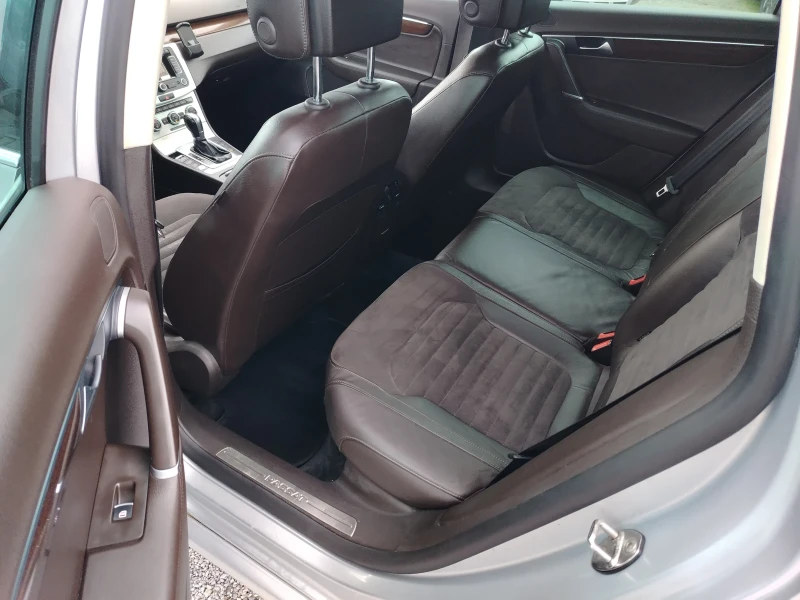 VW Passat 2.0 TDI 4MOTION HIGHLINE AVTOMAT, снимка 13 - Автомобили и джипове - 52451297