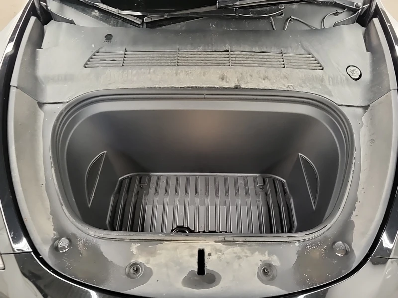 Tesla Model Y LONG RANGE/FULL/КОЖА/АДАПТИВЕН КРУИЗ, снимка 8 - Автомобили и джипове - 52813521