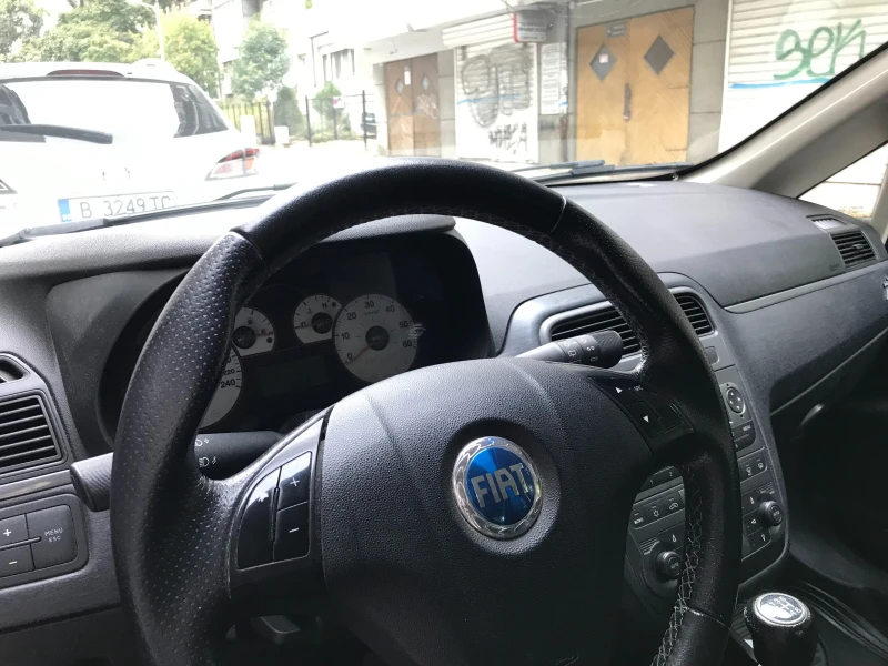 Fiat Punto Grande Punto, снимка 12 - Автомобили и джипове - 52829029