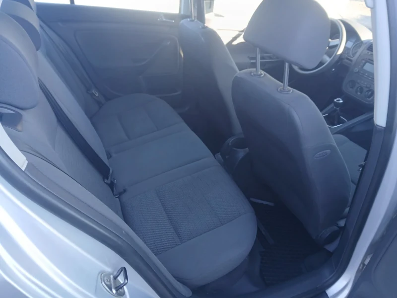 VW Golf, снимка 8 - Автомобили и джипове - 52975337