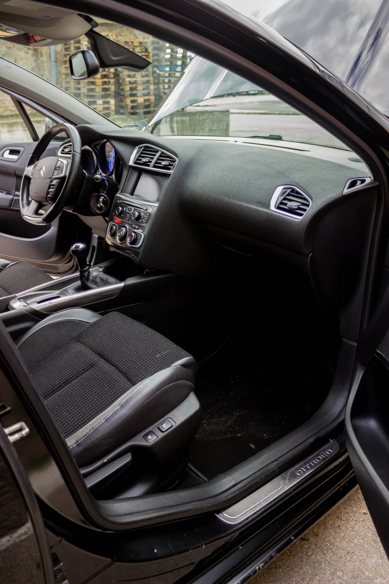 Citroen C4 1.6 HDi , снимка 11 - Автомобили и джипове - 53194121