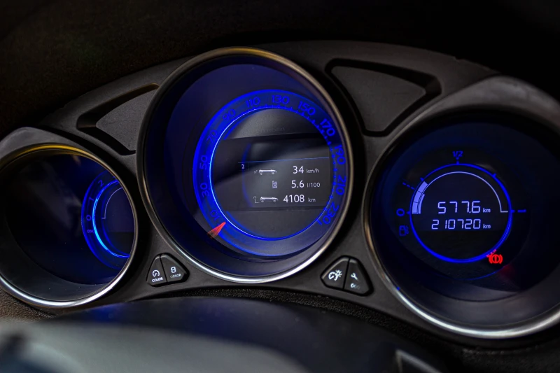 Citroen C4 1.6 HDi , снимка 8 - Автомобили и джипове - 53194121