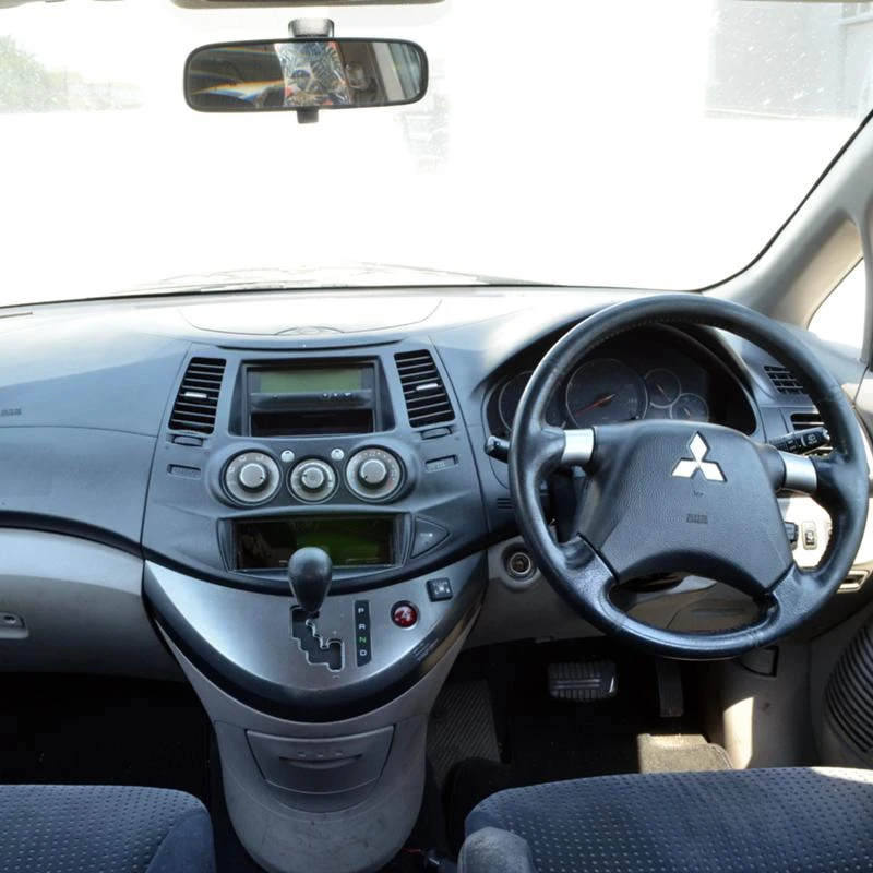 Mitsubishi Grandis, снимка 6 - Автомобили и джипове - 29309867