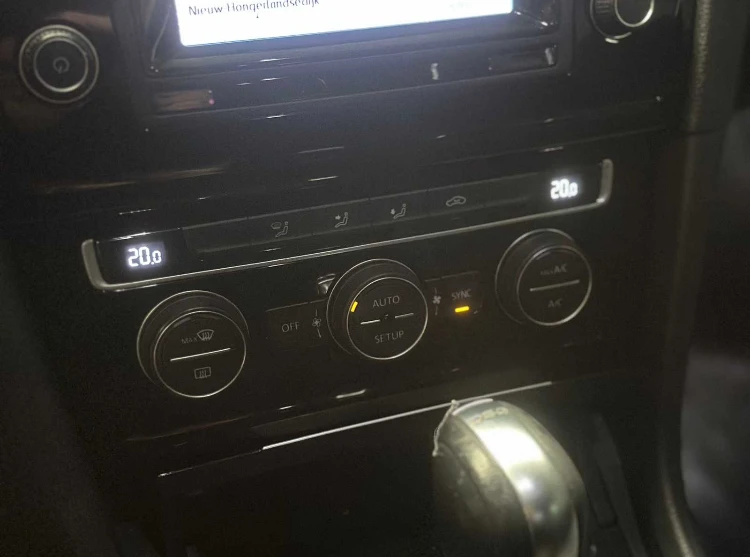 VW Golf Variant 1.2TSI Highline / Automatic | Mobile.bg — изображение 8