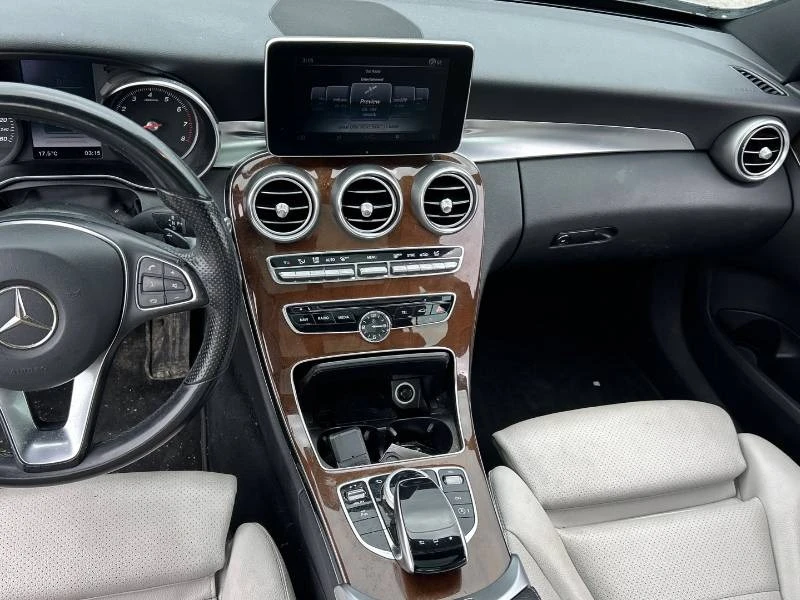 Mercedes-Benz C 400 * 4MATIC * BURMESTER * ПОДГРЕВ * КАМЕРА * ПАМЕТ, снимка 9 - Автомобили и джипове - 55047681