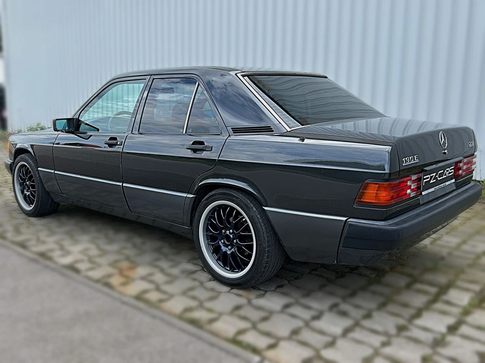 Mercedes-Benz 190  - изображение 3