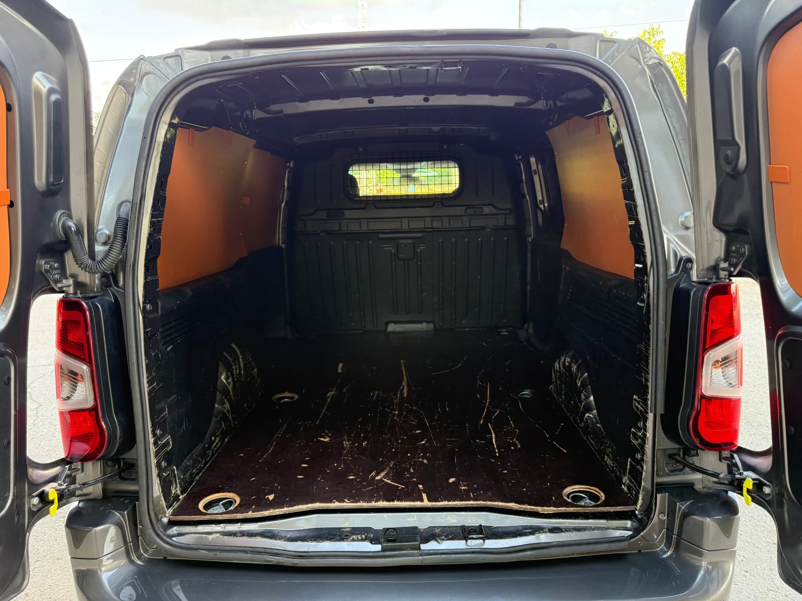Opel Combo 1.5D L2H1 - изображение 9
