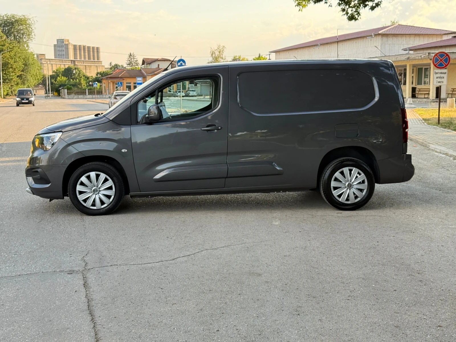 Opel Combo 1.5D L2H1 - изображение 5