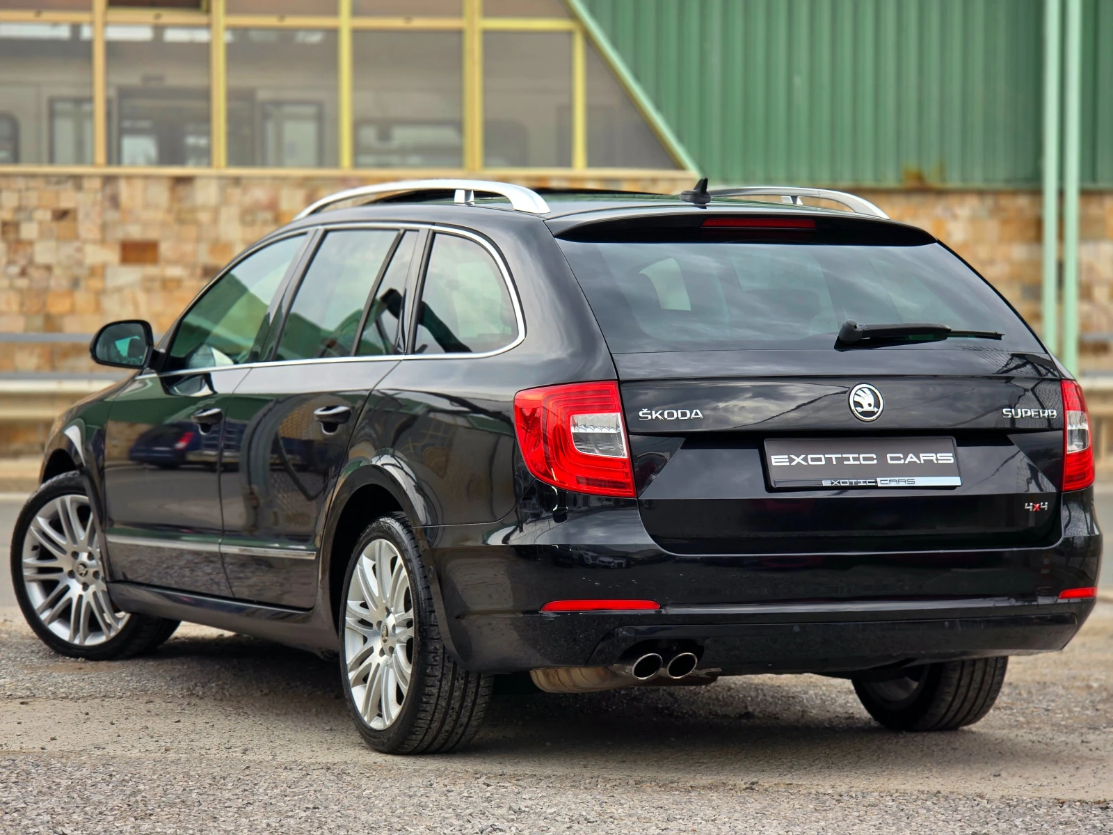 Skoda Superb 2.0 TDI ! 4x4 ! SWISS ! - изображение 6