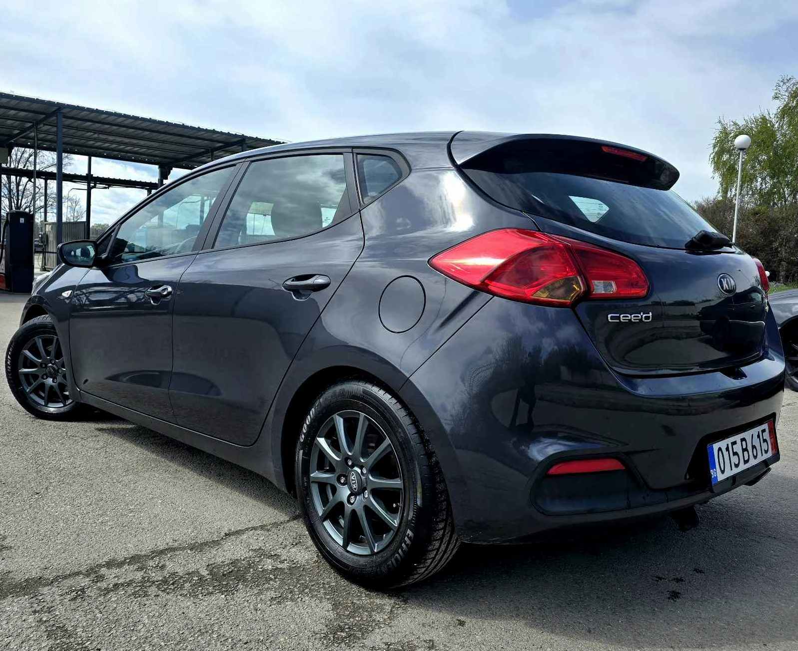 Kia Ceed 1.6i/135hp/KATO НОВ - изображение 6