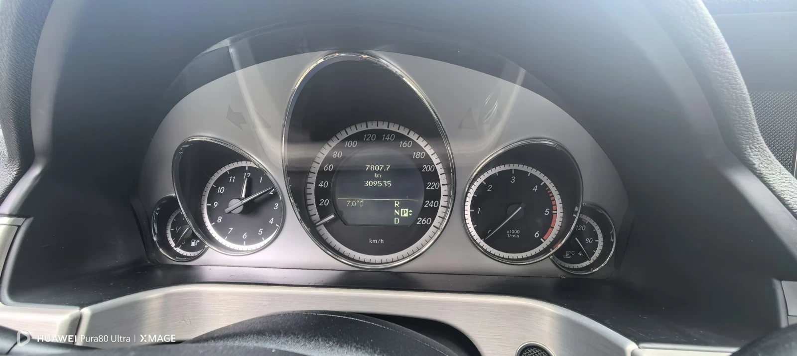 Mercedes-Benz E 350  - изображение 8