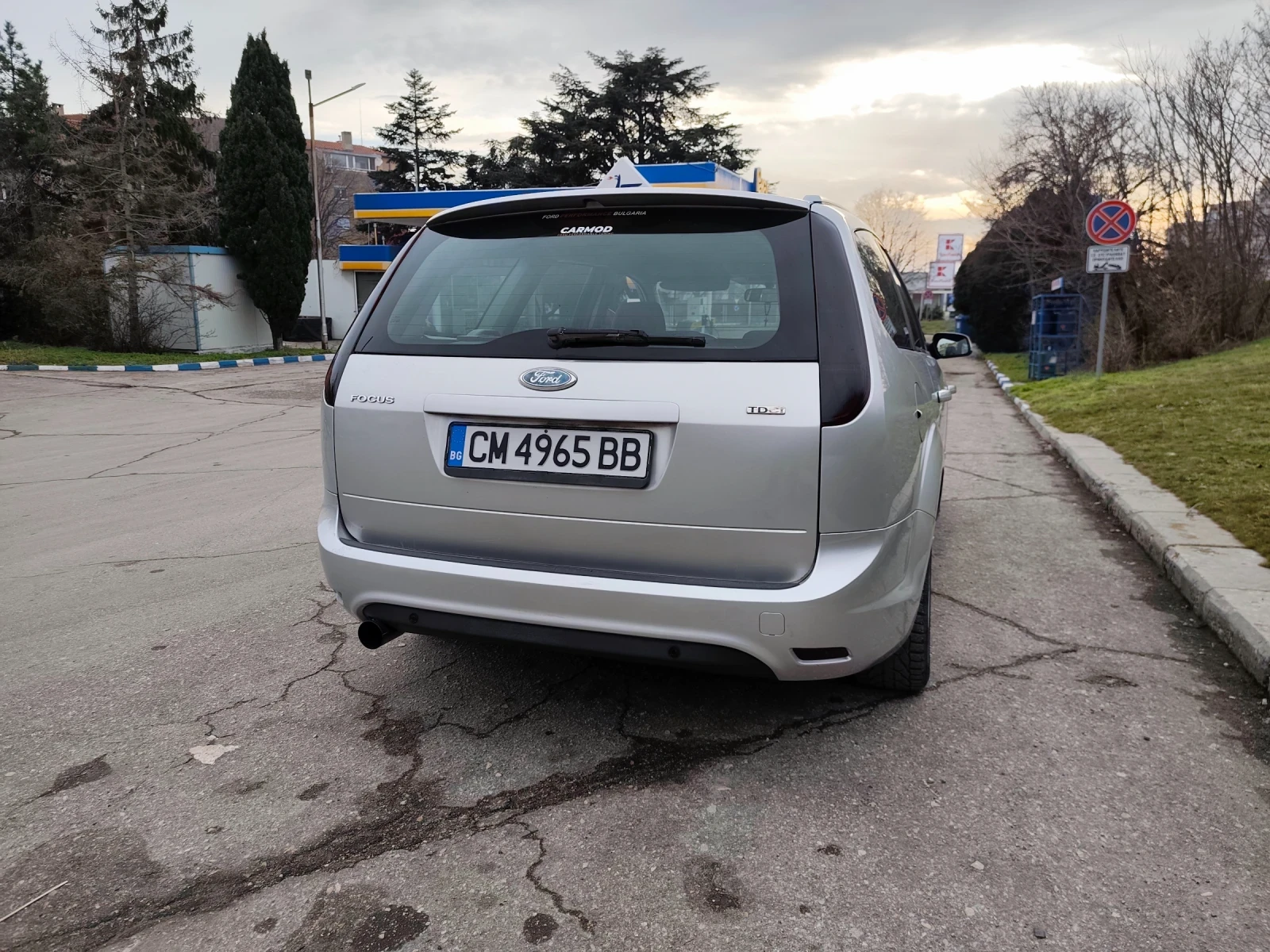 Ford Focus 1.8 TDCi, снимка 4 - Автомобили и джипове - 53736342