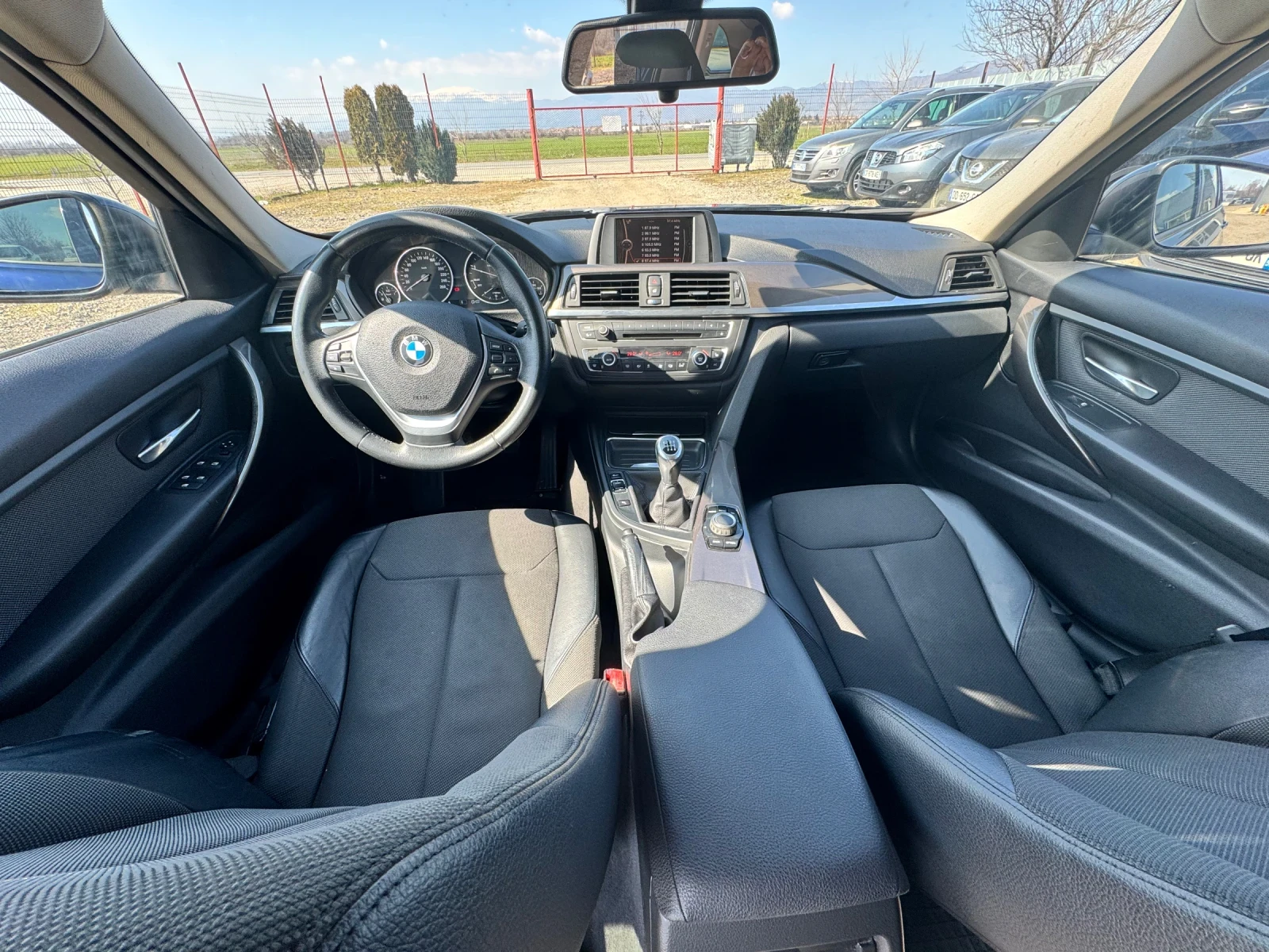 BMW 320 Navi Xsenon Podgrev, снимка 9 - Автомобили и джипове - 53746973