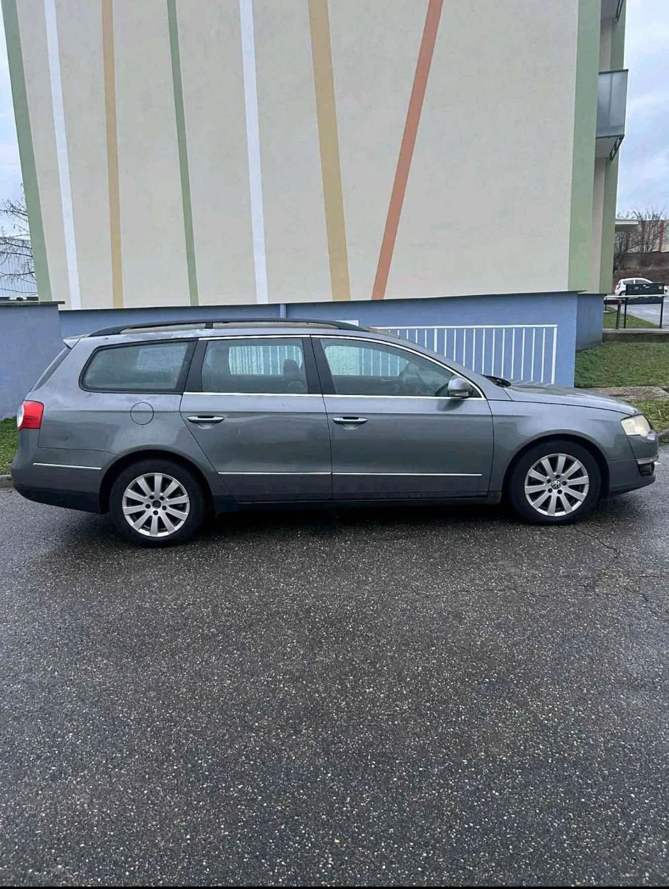 VW Passat 2.0 TDi, снимка 5 - Автомобили и джипове - 53836036