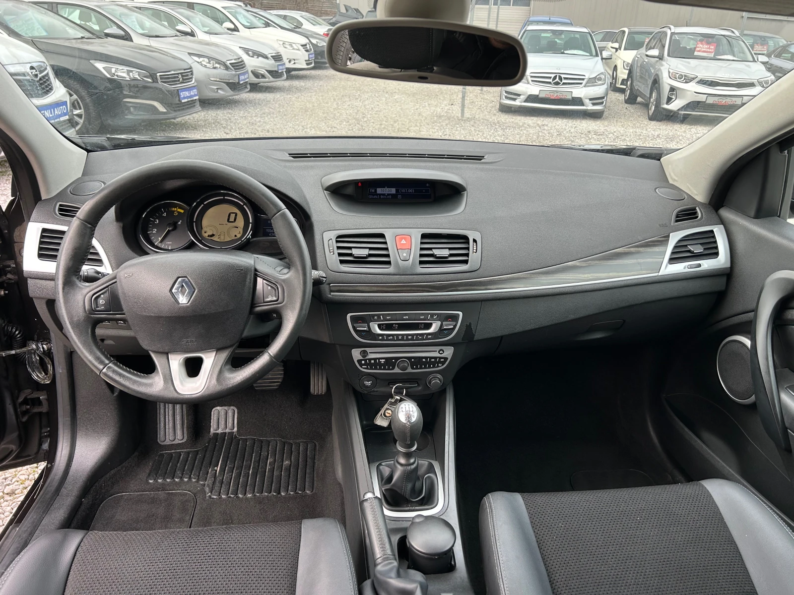 Renault Megane 1.5DCI EURO4, снимка 10 - Автомобили и джипове - 53924797