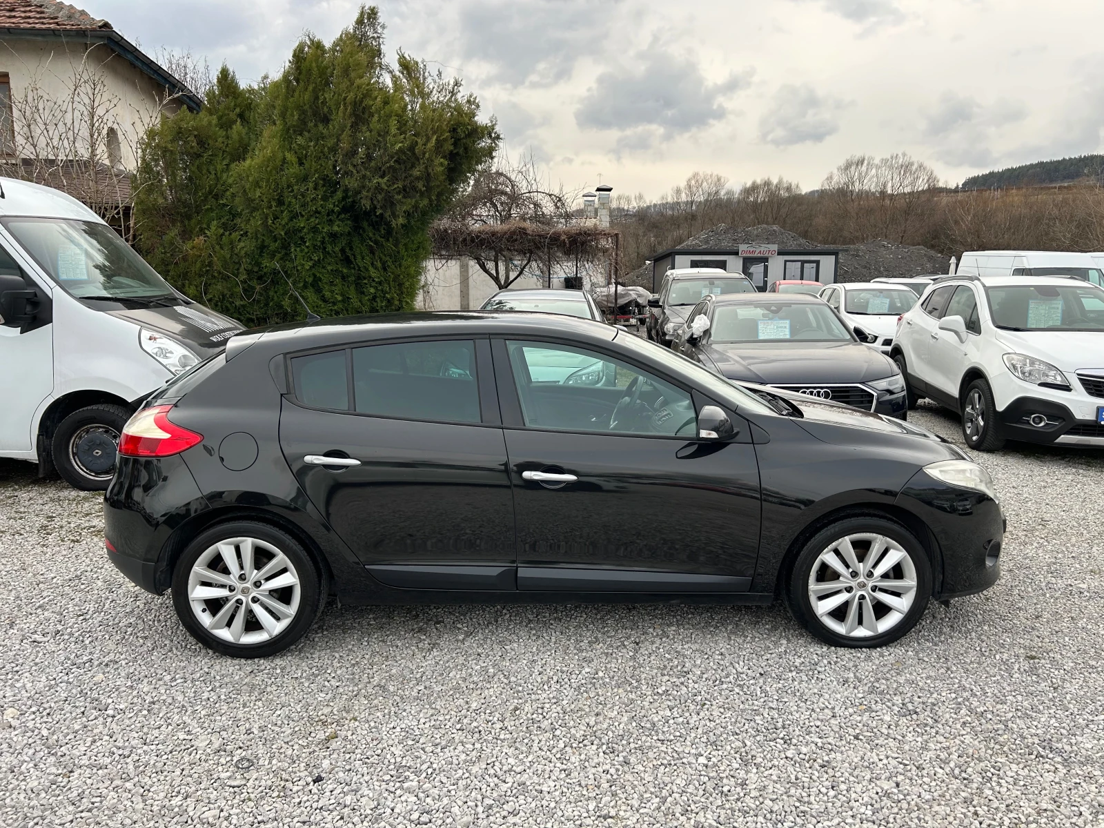Renault Megane 1.5DCI EURO4, снимка 8 - Автомобили и джипове - 53924797