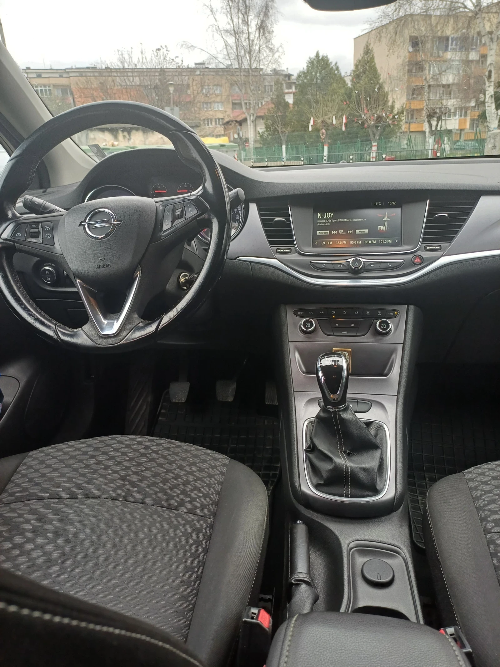 Opel Astra, снимка 9 - Автомобили и джипове - 53936355