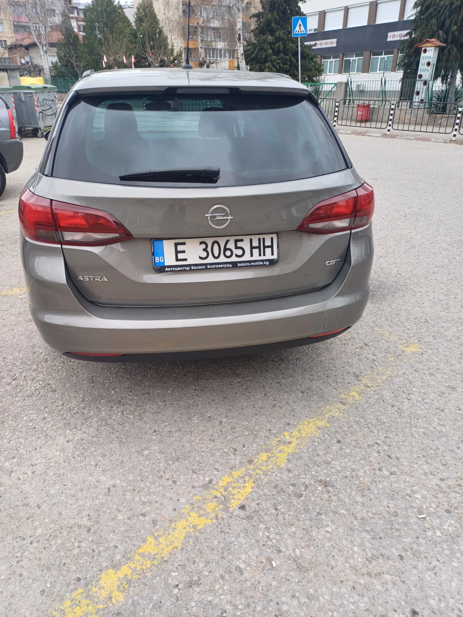 Opel Astra, снимка 4 - Автомобили и джипове - 53936355