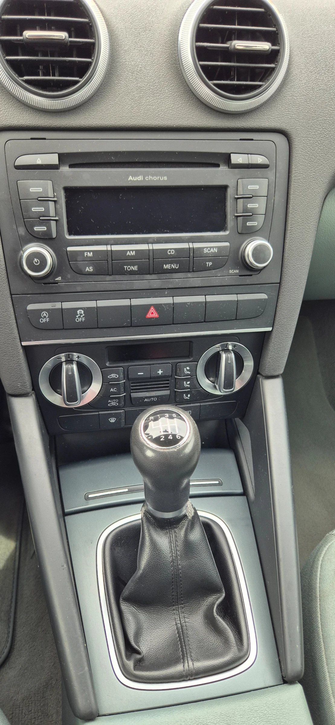 Audi A3 2.0TDI, снимка 5 - Автомобили и джипове - 53996347